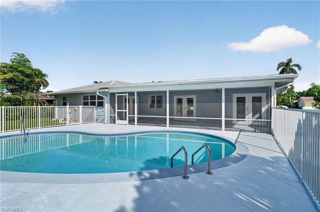 4620 Parrot Ave , Naples, FL 34104 Photo