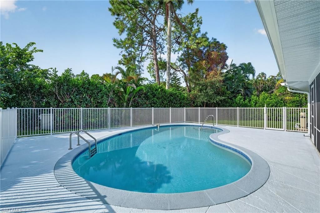4620 Parrot Ave , Naples, FL 34104 Photo