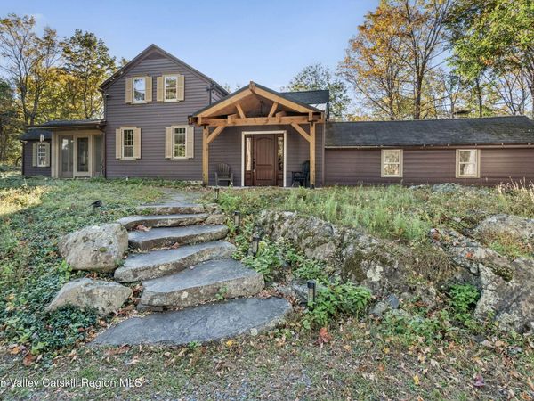 14 Depot Lane, Old Chatham, NY 12136