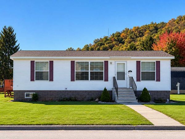 517 N High Street , Rushford, MN 55971