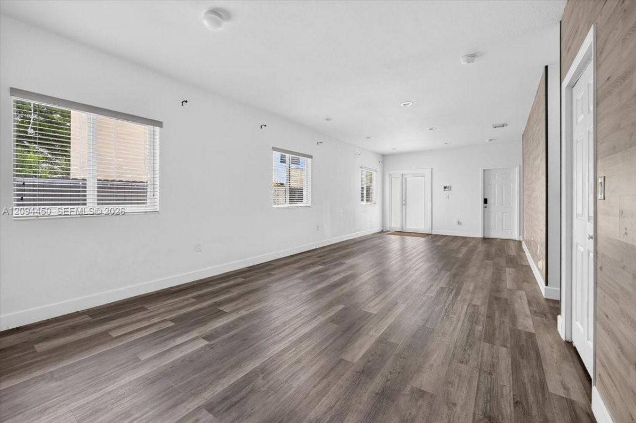 363 NE 35th Terrace, Homestead, FL 33033 Photo