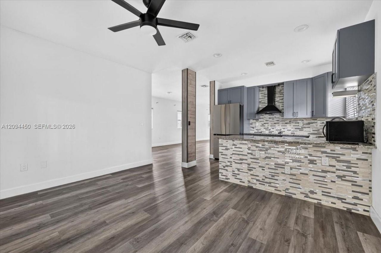 363 NE 35th Terrace, Homestead, FL 33033 Photo