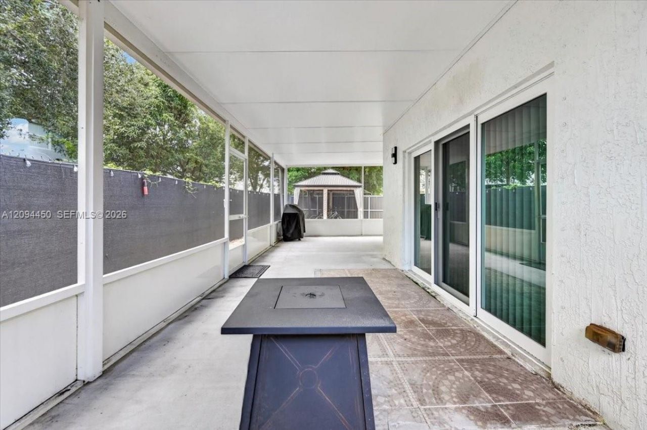 363 NE 35th Terrace, Homestead, FL 33033 Photo