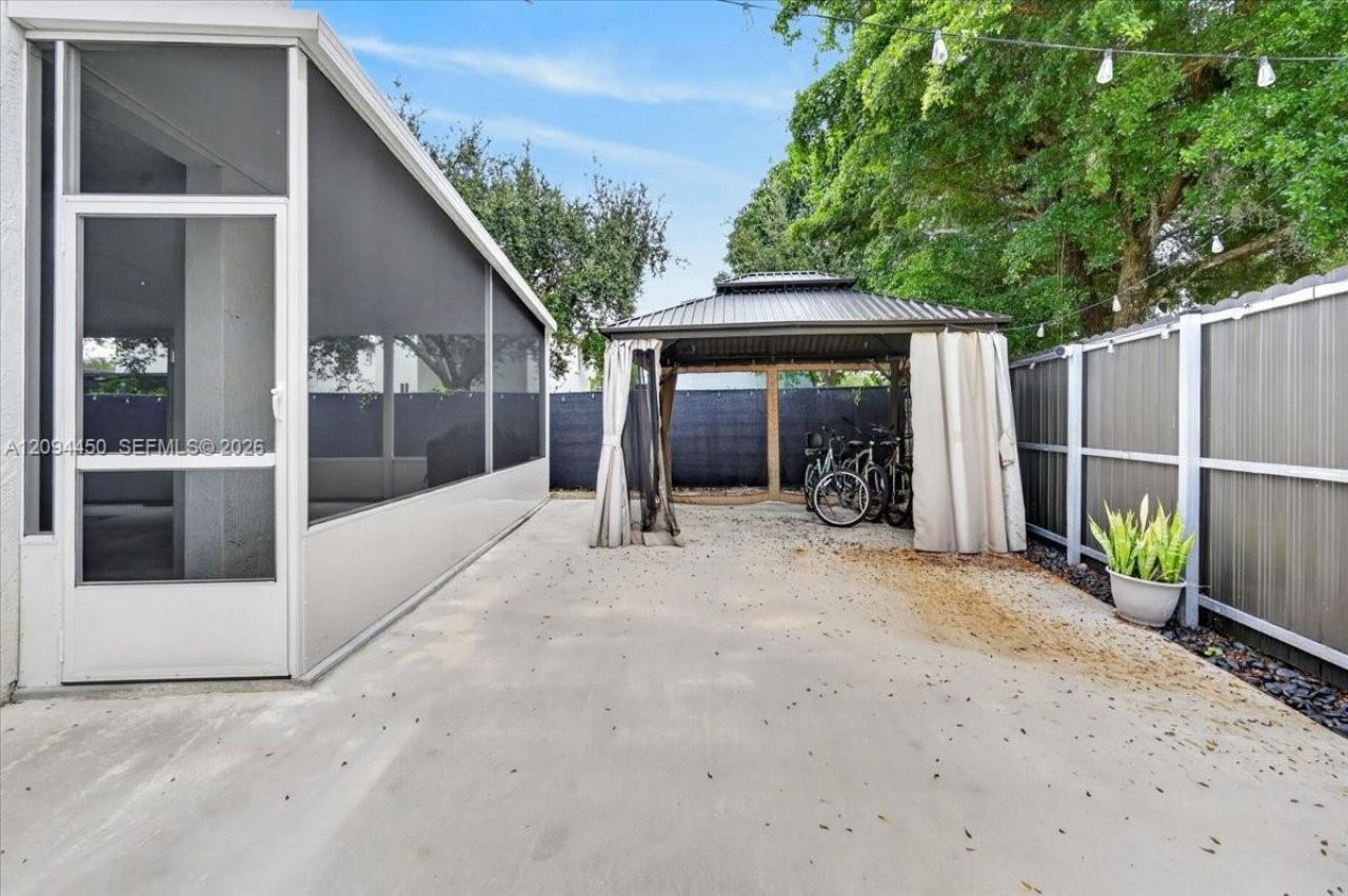 363 NE 35th Terrace, Homestead, FL 33033 Photo