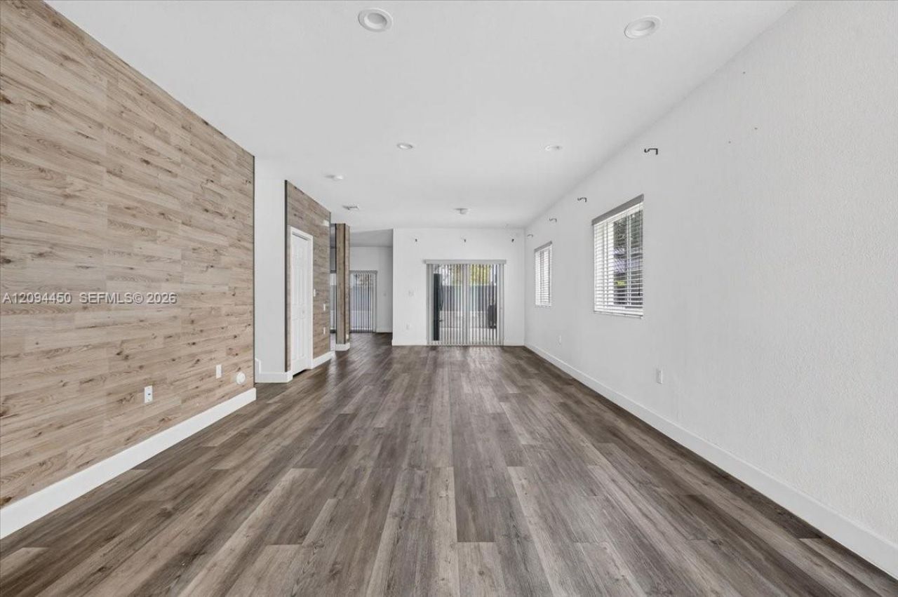 363 NE 35th Terrace, Homestead, FL 33033 Photo