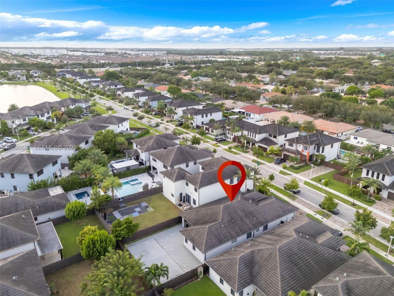 8924 NW 161st Ter, Miami Lakes, FL 33018 Photo