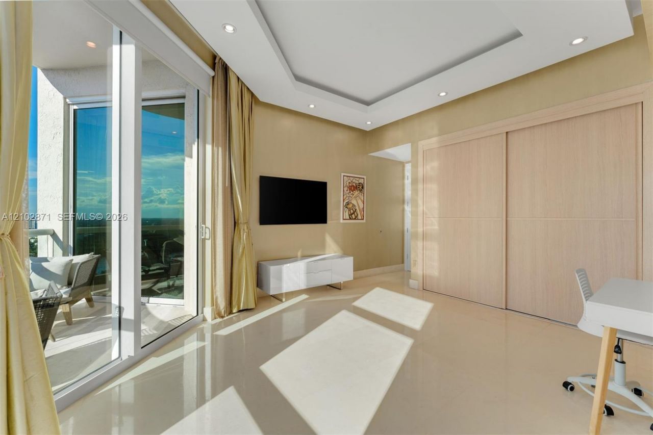 16051 Collins Ave , Unit 3404, Sunny Isles Beach, FL 33160 Photo