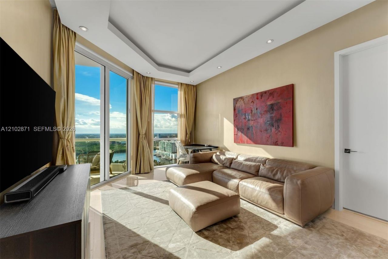 16051 Collins Ave , Unit 3404, Sunny Isles Beach, FL 33160 Photo