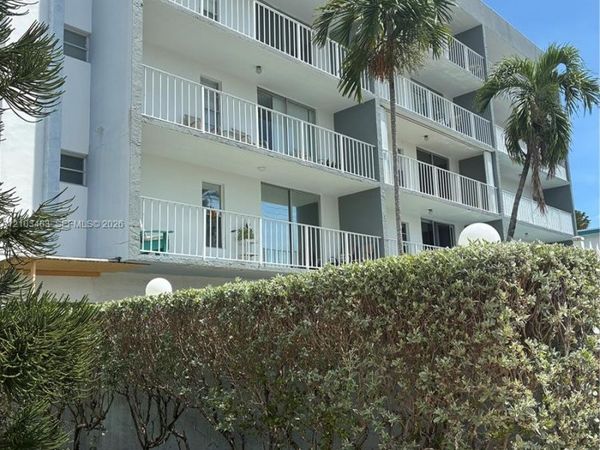 7705 Abbott Ave , Unit 404, Miami Beach, FL 33141