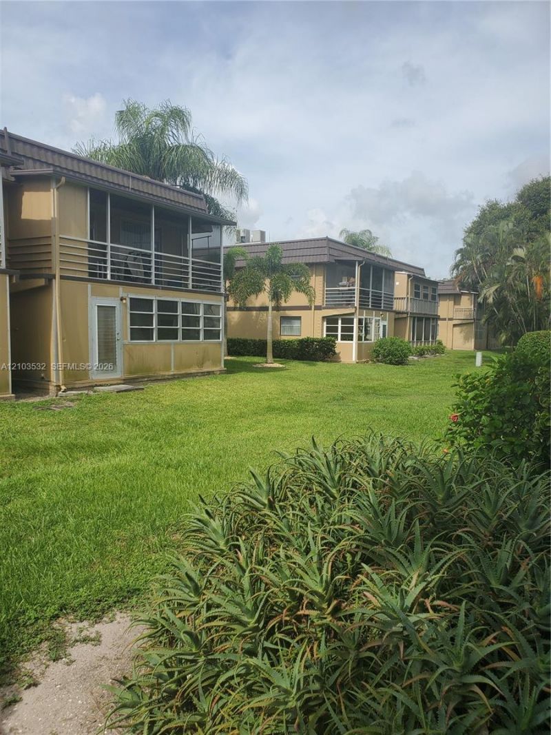 438 Brittany J , Unit 438, Delray Beach, FL 33484 Photo