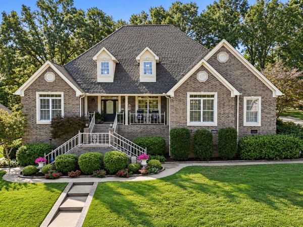 911 Golf View Drive, Searcy, AR 72143