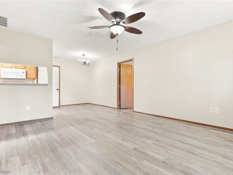 3732 Colony Hill Drive , Zanesville, OH 43701 Photo 5