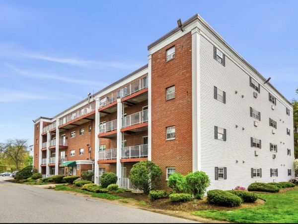 26 Greentree Ln, Unit 31, Weymouth, MA 02190