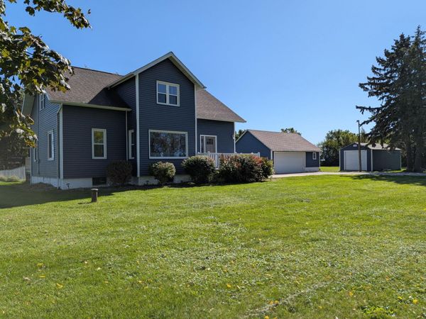 W7691 Lake Shore Road, Sharon, WI 53585