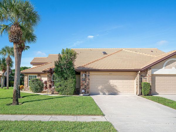 8213 CASSIA Drive, Boynton Beach, FL 33472