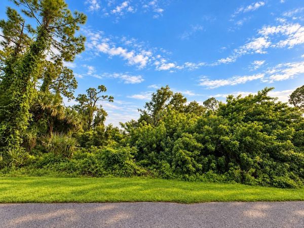 FLAMLAU AVENUE , NORTH PORT, FL 34287