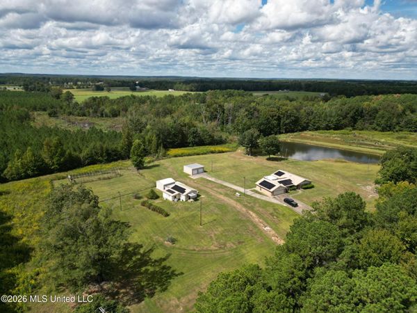 1077 Evergreen Road, Louisville, MS 39339