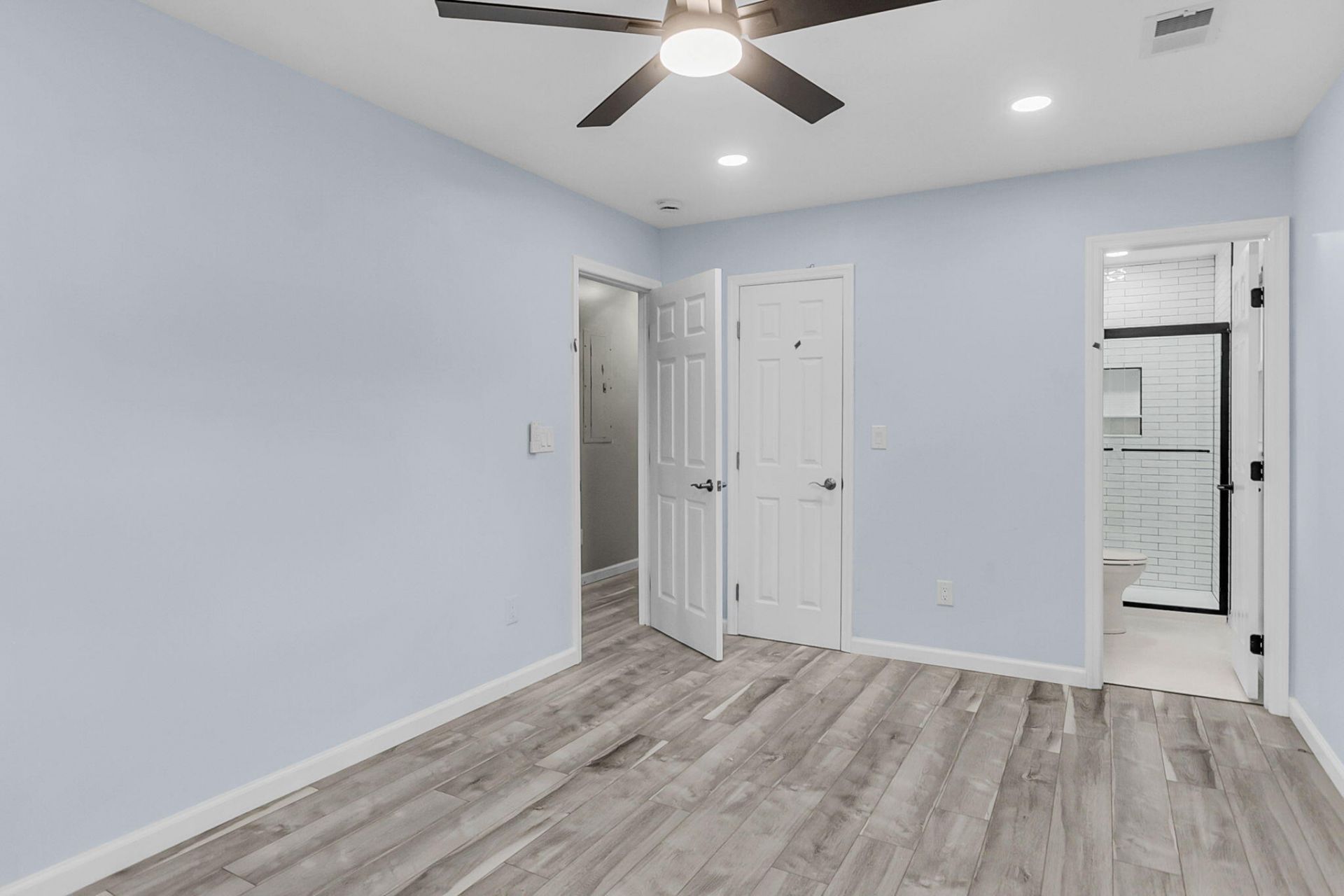 1157 Symmes Drive Photo 37