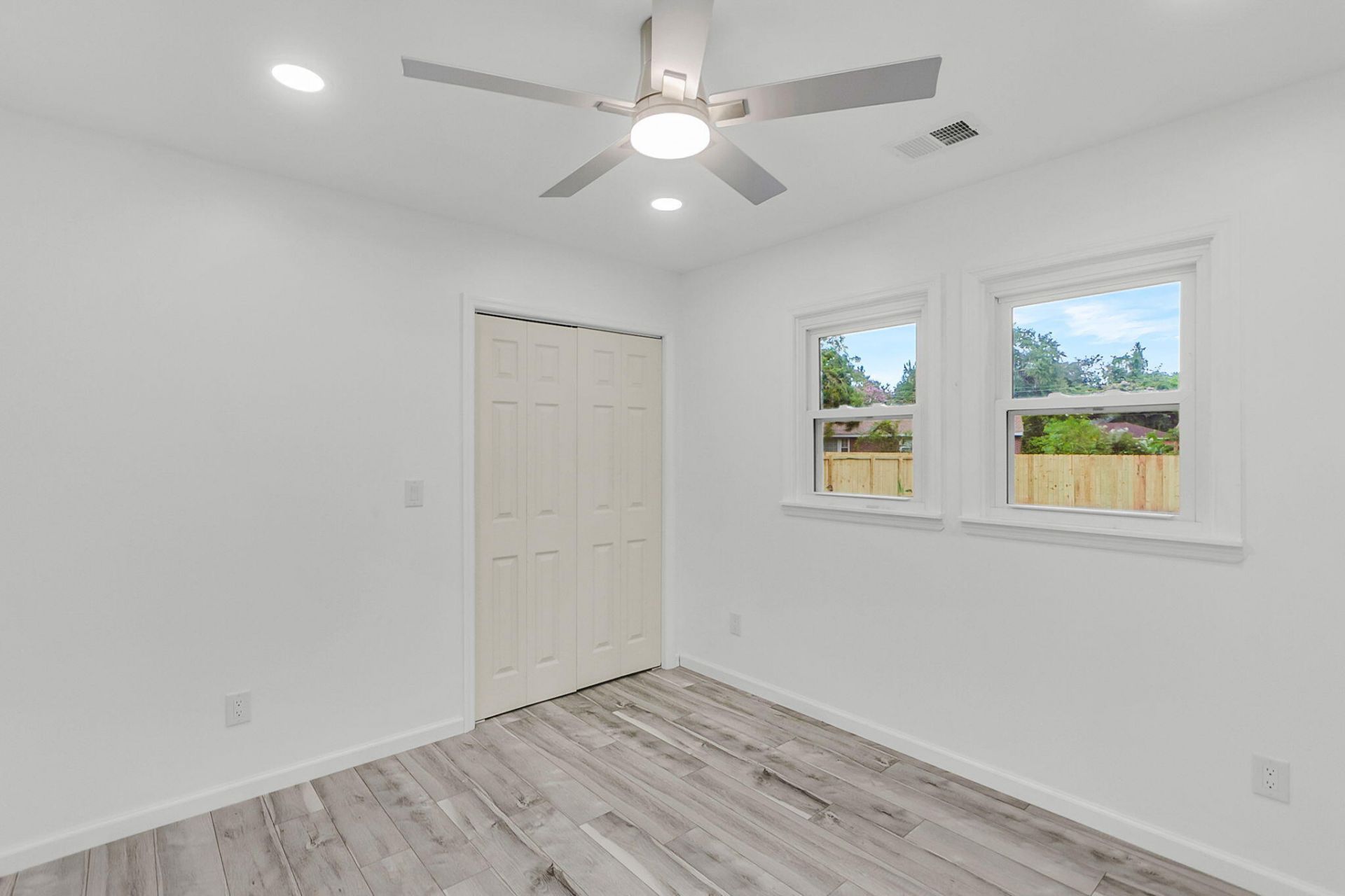 1157 Symmes Drive Photo 41