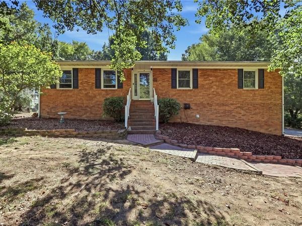 406 Spring Road , Jamestown, NC 27282