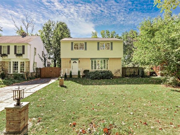2762 Berkshire Road , Cleveland Heights, OH 44106