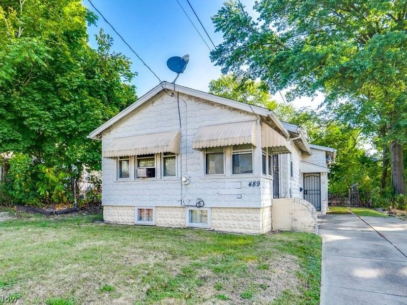 489 Allyn Street, Akron, OH 44304 Photo 1