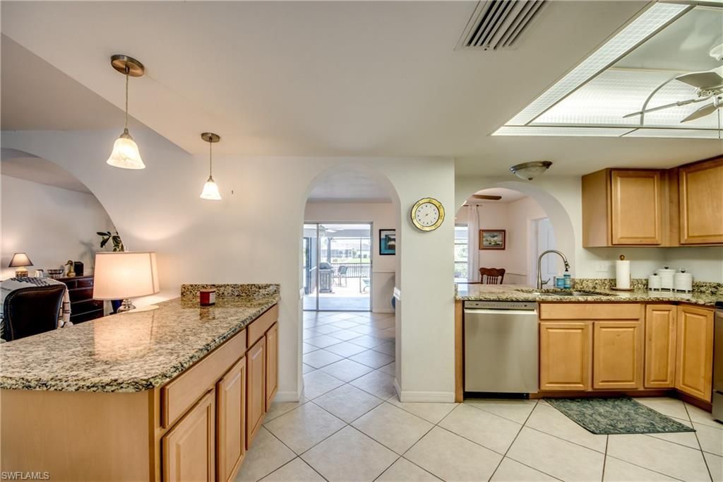 930 E Archer Pkwy, Cape Coral, FL 33904 Photo