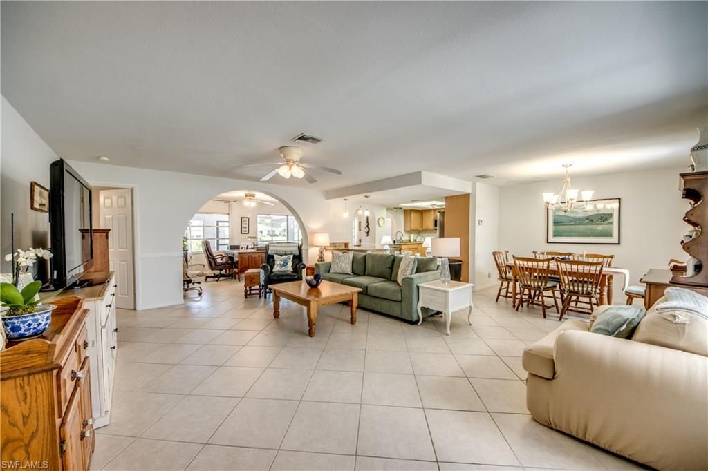 930 E Archer Pkwy, Cape Coral, FL 33904 Photo