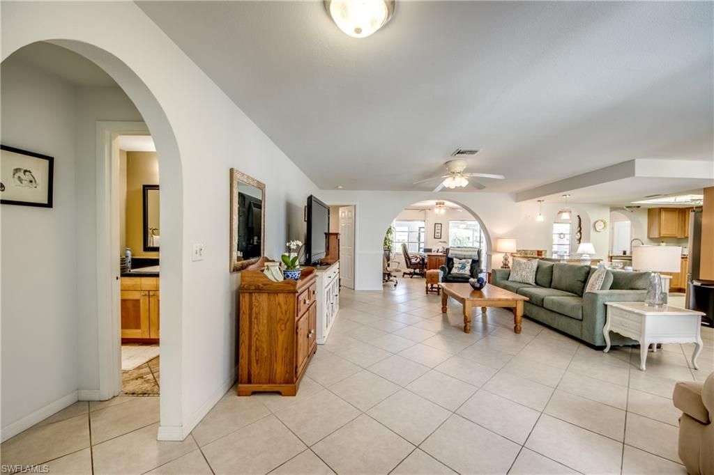 930 E Archer Pkwy, Cape Coral, FL 33904 Photo