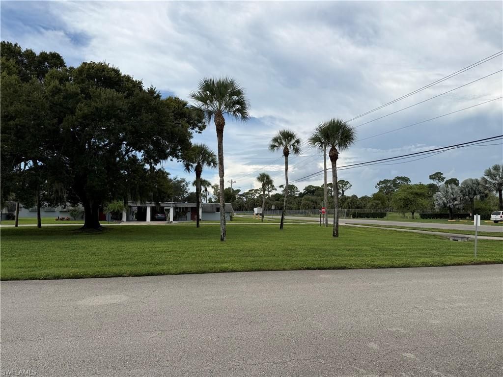 358 Easton Ct , Lehigh Acres, FL 33936 Photo