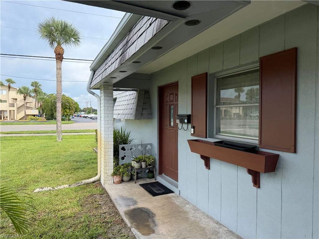 358 Easton Ct , Lehigh Acres, FL 33936 Photo