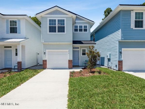 913 S 7TH Street, Fernandina Beach, FL 32034