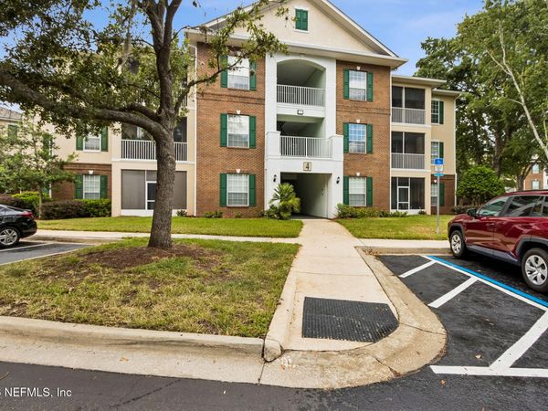 785 OAKLEAF PLANTATION Parkway, Unit 413, Orange Park, FL 32065