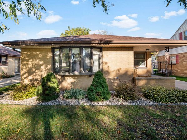 4758 S 22nd street St S, Milwaukee, WI 53221