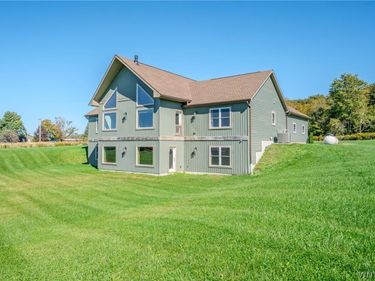 436 Bear Road, Cowlesville, NY 14037