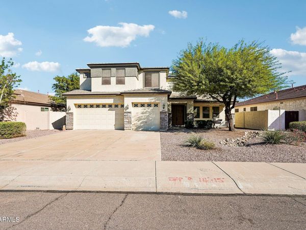 8248 W CHARTER OAK Road, Peoria, AZ 85381