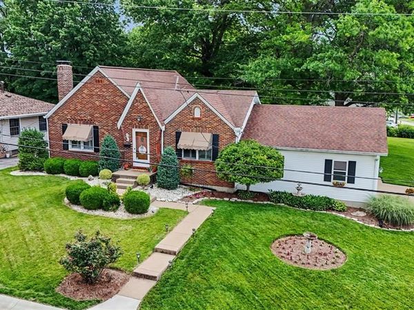 206 N Castello Street, Florissant, MO 63031