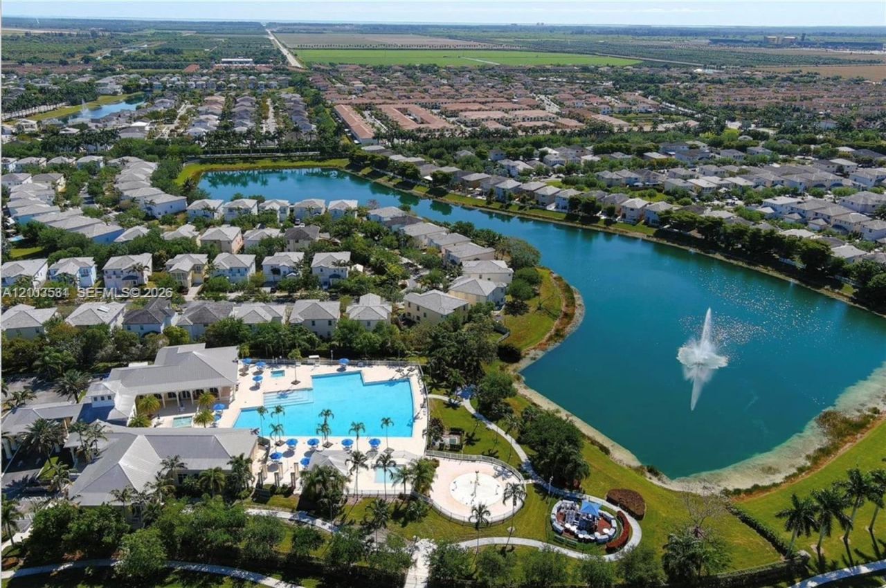 2885 SE 1st Dr, Unit 5, Homestead, FL 33033 Photo