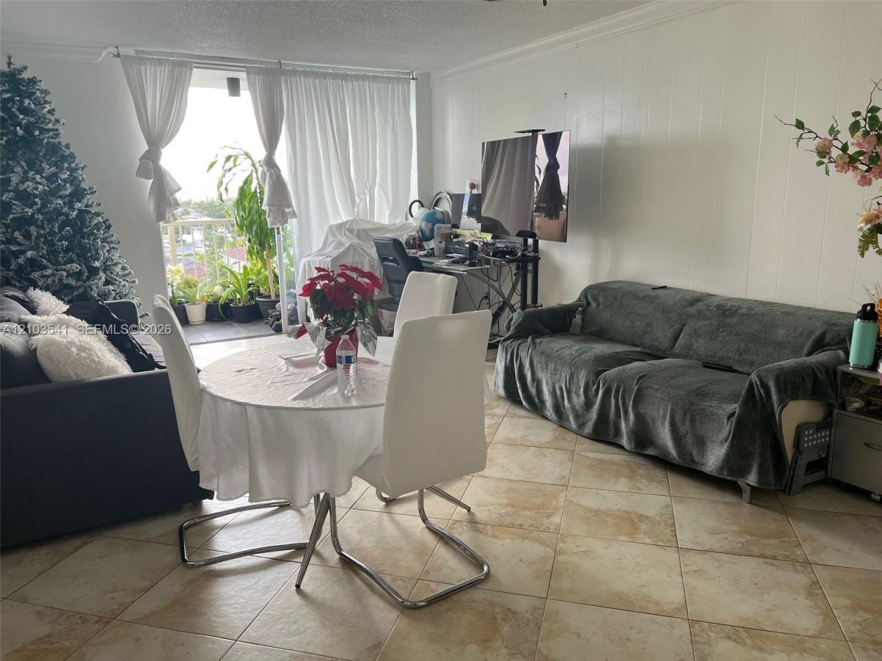 2000 NE 135th St, Unit 707, North Miami, FL 33181 Photo