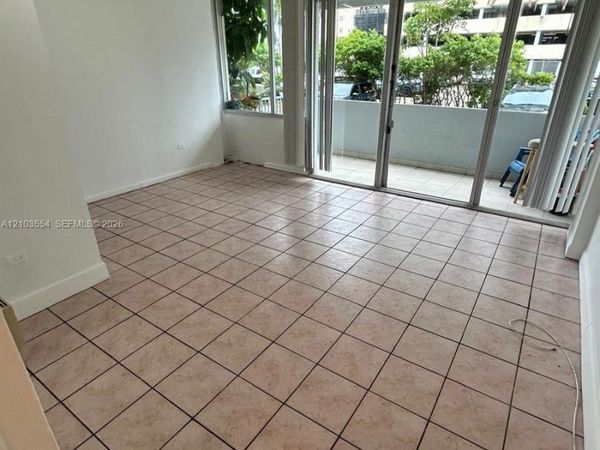 7545 E Treasure Dr, Unit 1A, North Bay Village, FL 33141