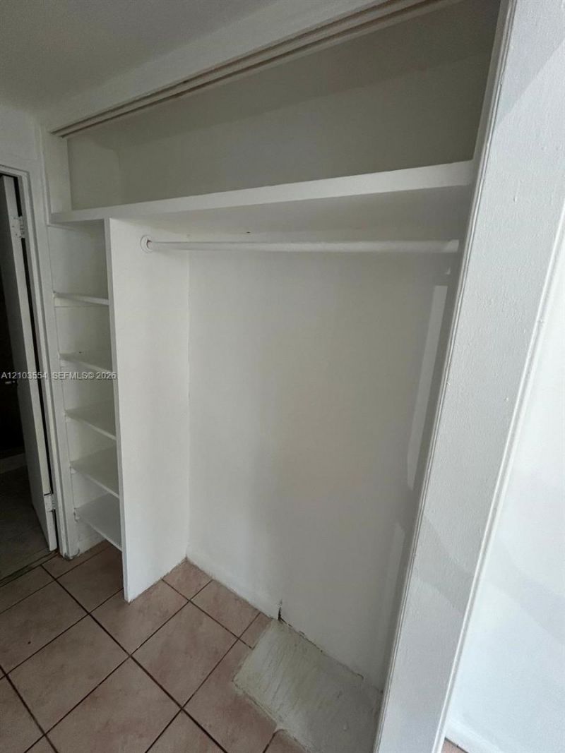 7545 E Treasure Dr, Unit 1A, North Bay Village, FL 33141 Photo