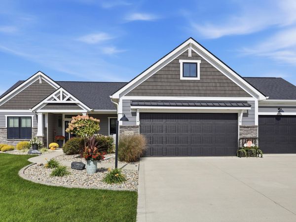 1909 Fairway Drive, Auburn, IN 46706