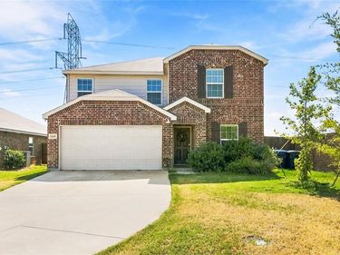 4749 Greenham Lane, Fort Worth, TX 76036