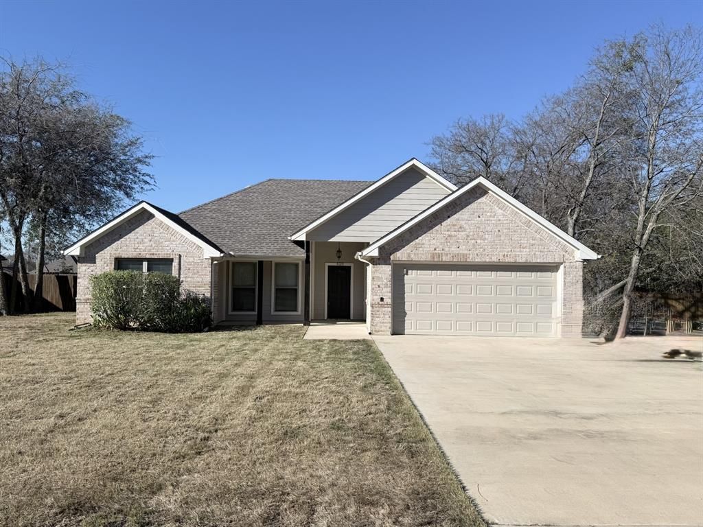 628 E Walcott Street, Pilot Point, TX 76258 Main Photo