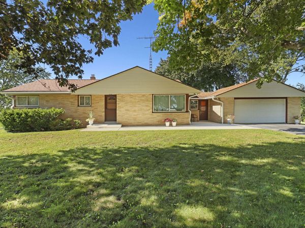 6300 104th Ave, Somers, WI 53142
