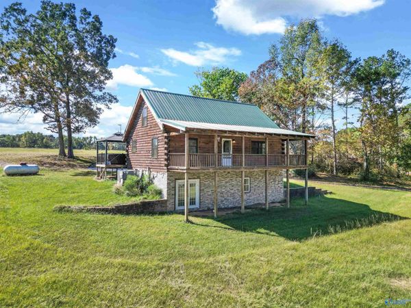 1379 Perkins Wood Road, Hartselle, AL 35640