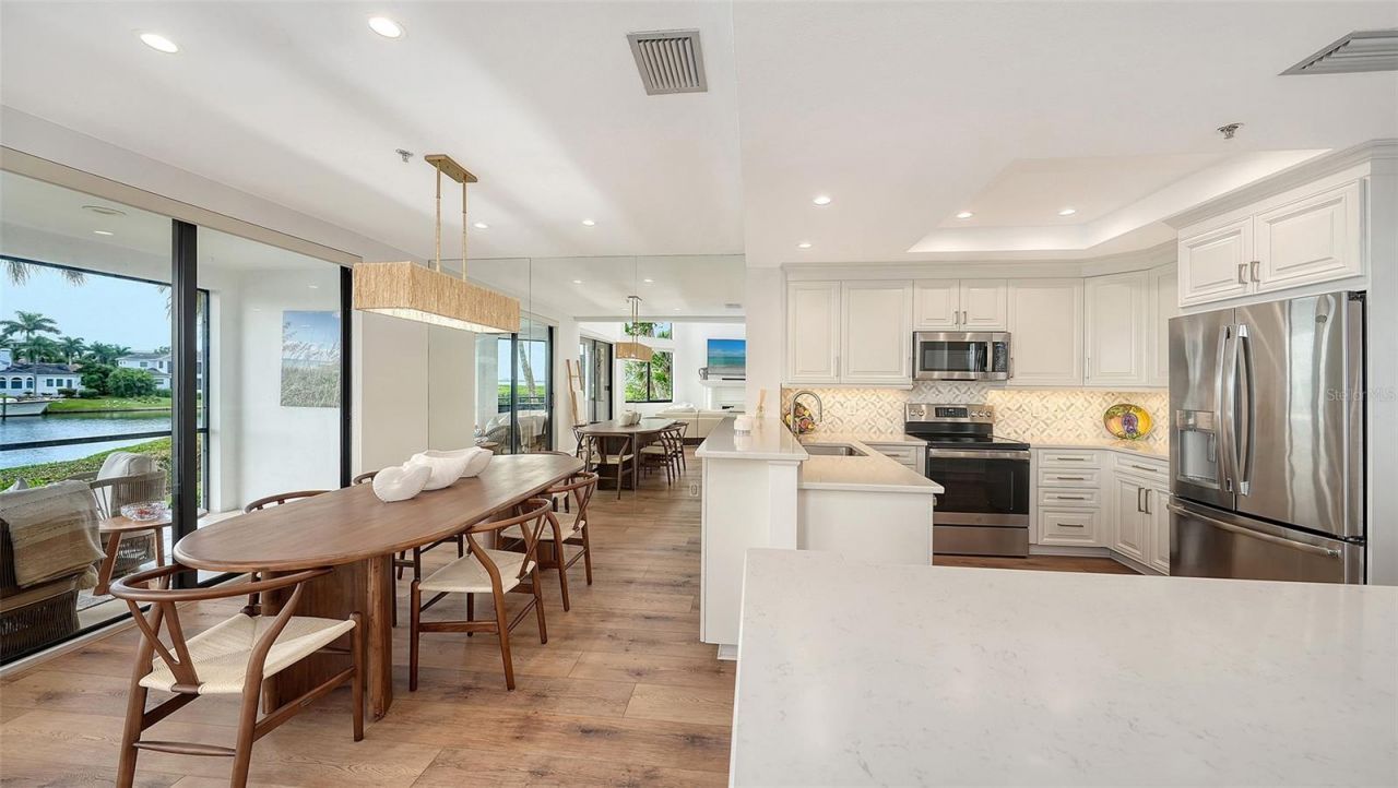 1916 Harbourside Drive, Unit 804, Longboat Key, FL 34228 Photo