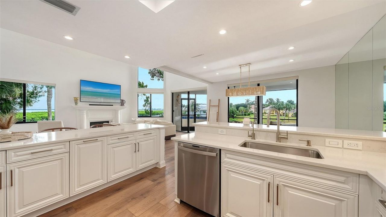 1916 Harbourside Drive, Unit 804, Longboat Key, FL 34228 Photo