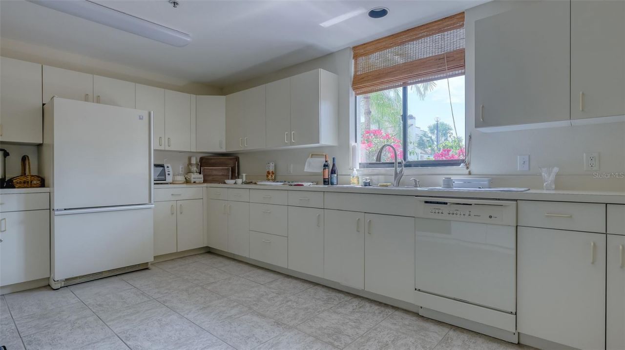 1916 Harbourside Drive, Unit 804, Longboat Key, FL 34228 Photo