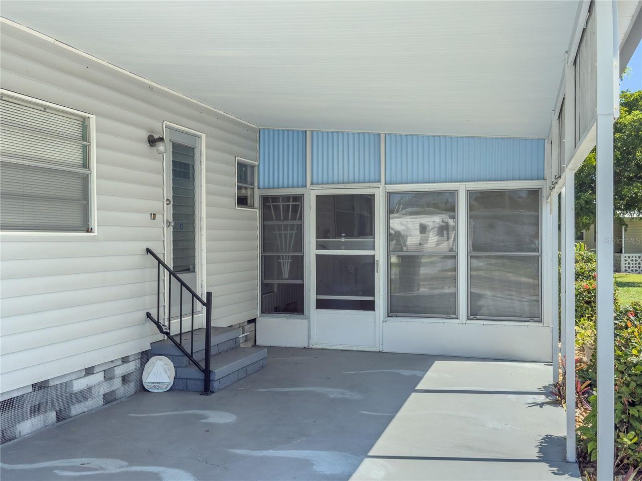 5317 Chateau Lane, Bradenton, FL 34207 Photo